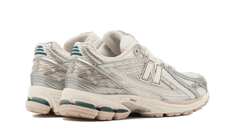 New Balance 1906R Silver Metallic Sea Salt